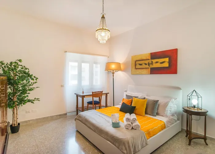 Garden Tuscolana - 200 Meters From The Metro Station Apartment *
