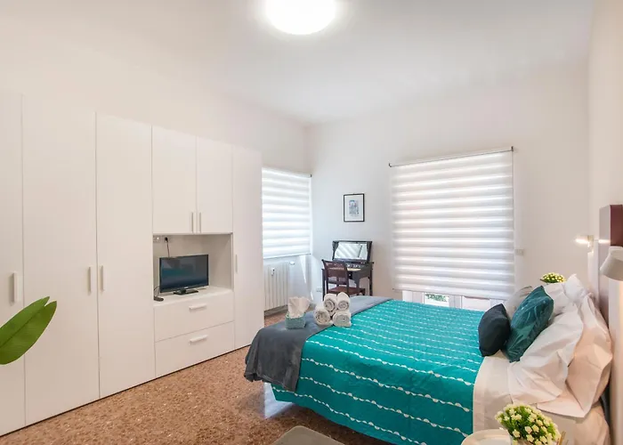 Garden Tuscolana - 200 Meters From The Metro Station Apartment *
